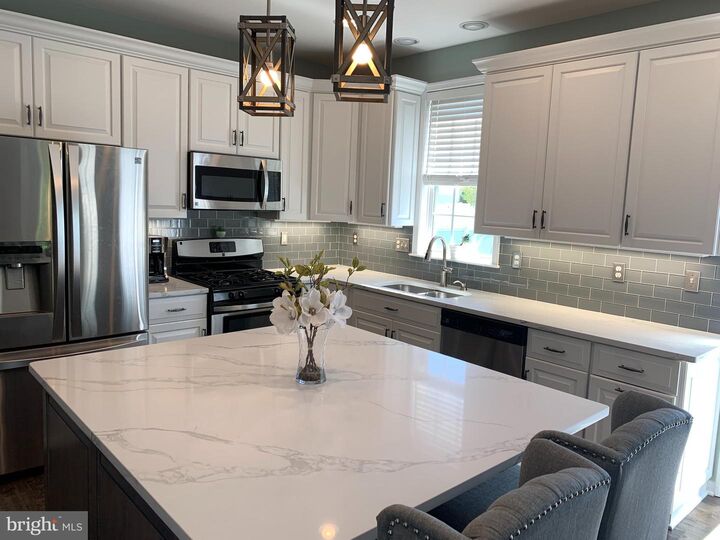 Property Photo:  7428 Campbell Drive  MD 21144 