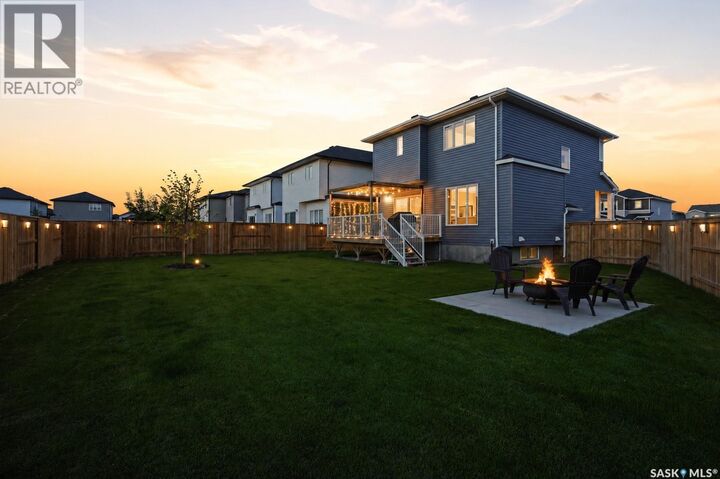 Property Photo:  302 Chelsom Manor  SK S7V 1R3 