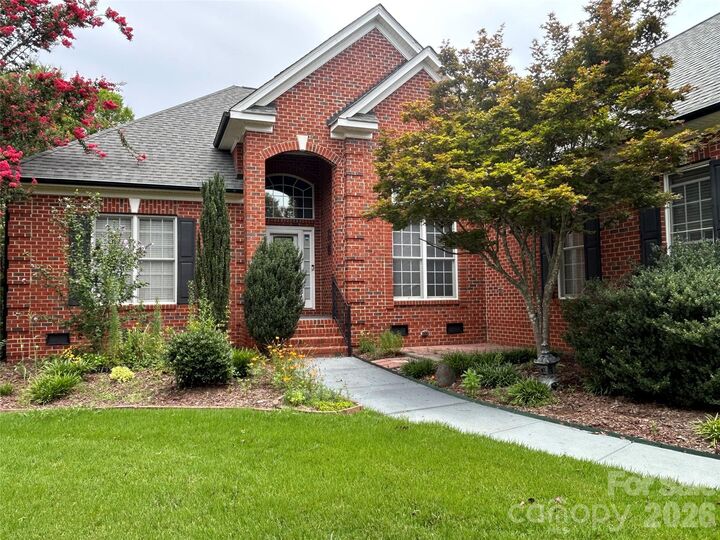 Sena Sweargen, NC/SC Real Estate