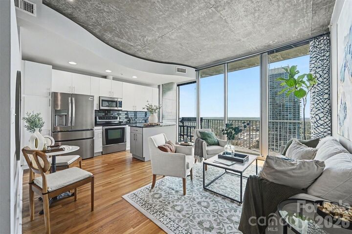 Property Photo:  210 N Church Street 2608  NC 28202 