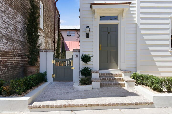 Property Photo:  55 Elizabeth Street  SC 29403 