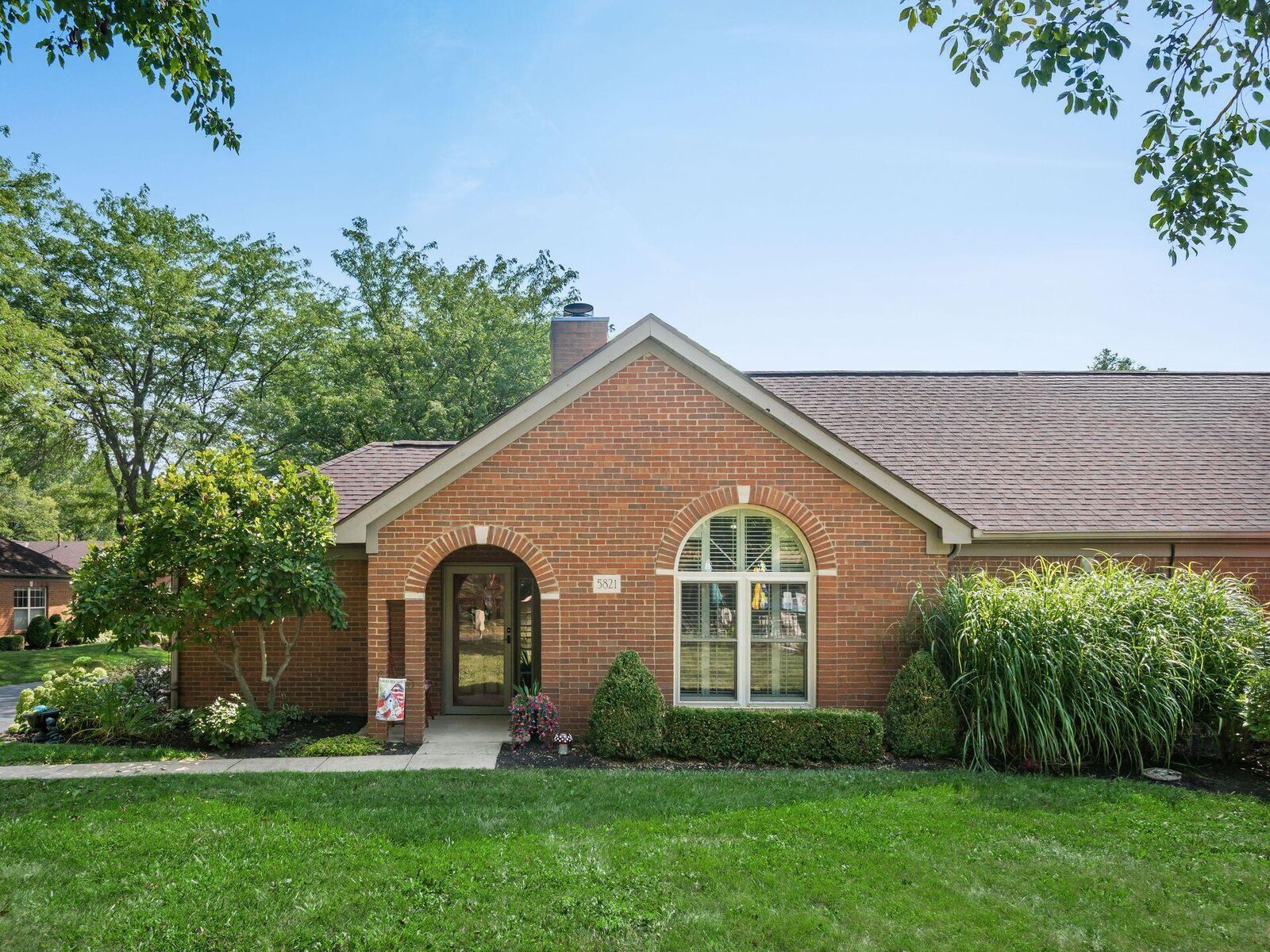 Property Photo: 5821 Locbury Lane OH 43016