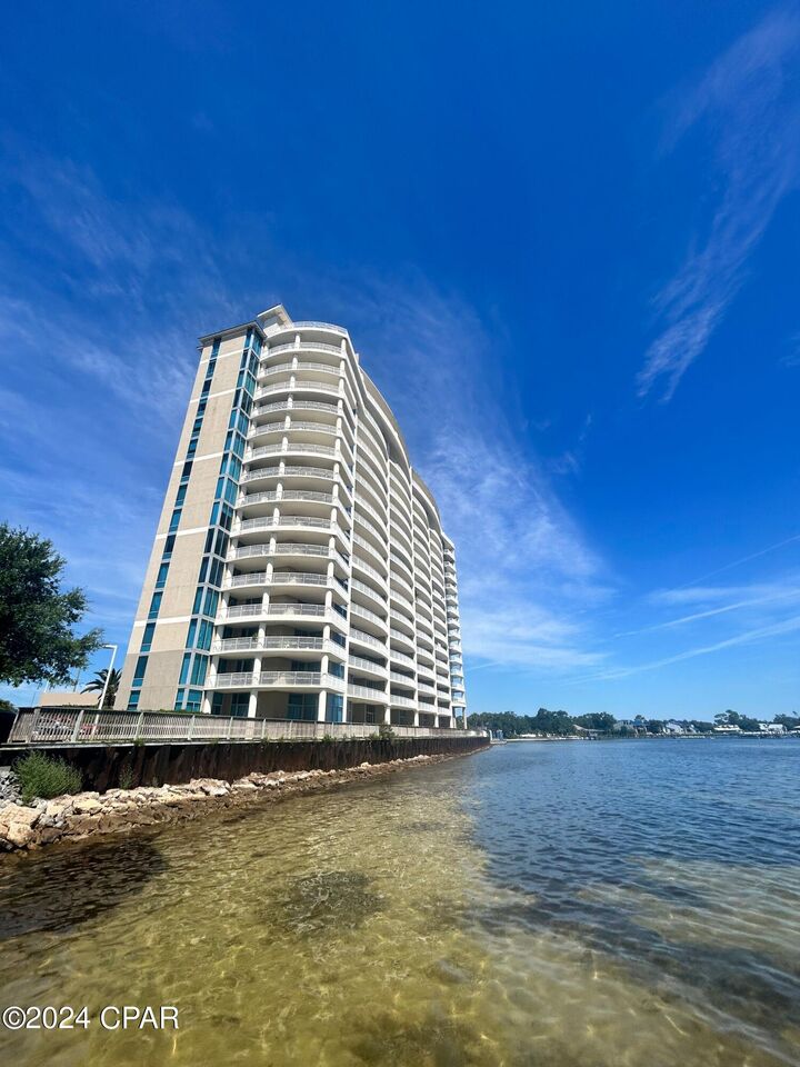 Property Photo: 6422 US-98 206 FL 32407