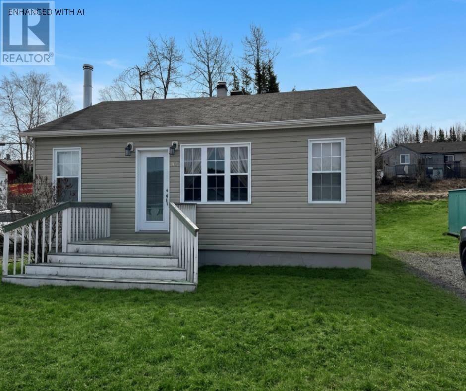 Property Photo: 20 Neebig Ave ON P0T 2C0