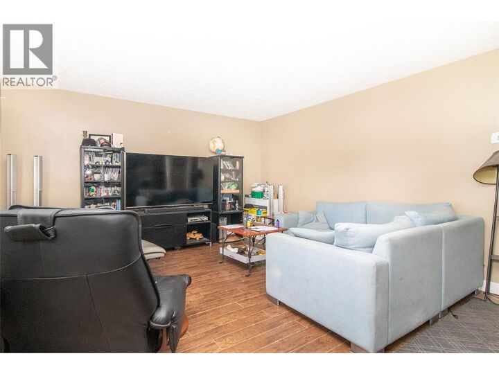 Property Photo: 355 Davie Road BC V1X 3Y9