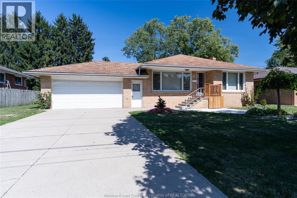 Property Photo:  760 Wallace  ON N9G 1L9 