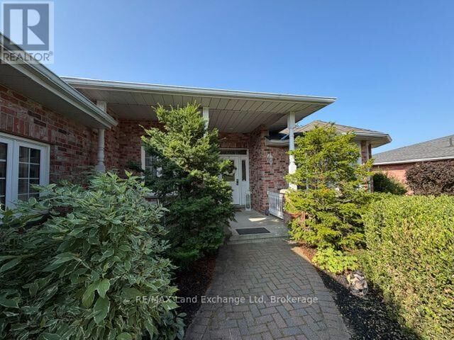 Property Photo: 740 Scott Street West ON N4W 1J5