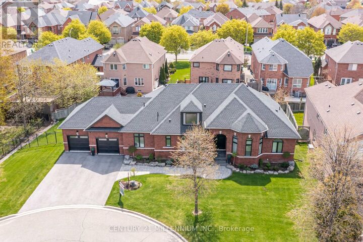 Property Photo: 15 Bimmer Place ON L7A 1J4