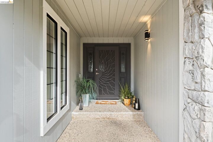 Property Photo: 2293 Reef Ct CA 94505