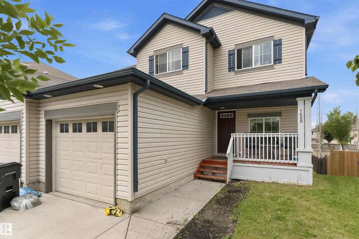 1608 65 Street SW — photo 1