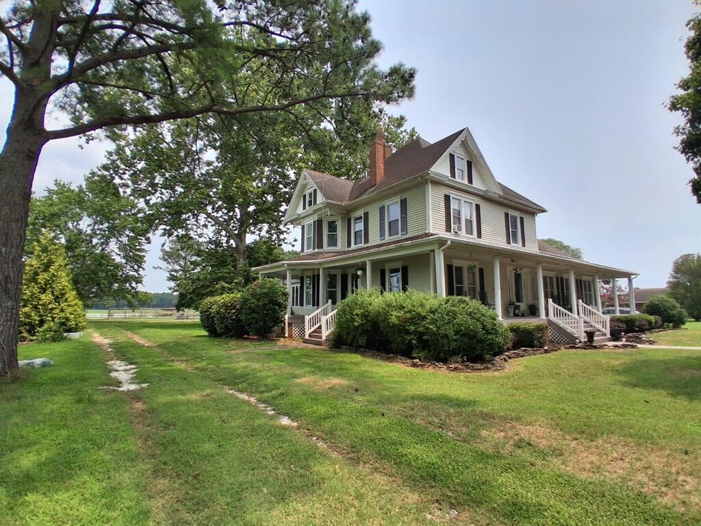 Property Photo: 27251 Mutton Hunk Road VA 23421