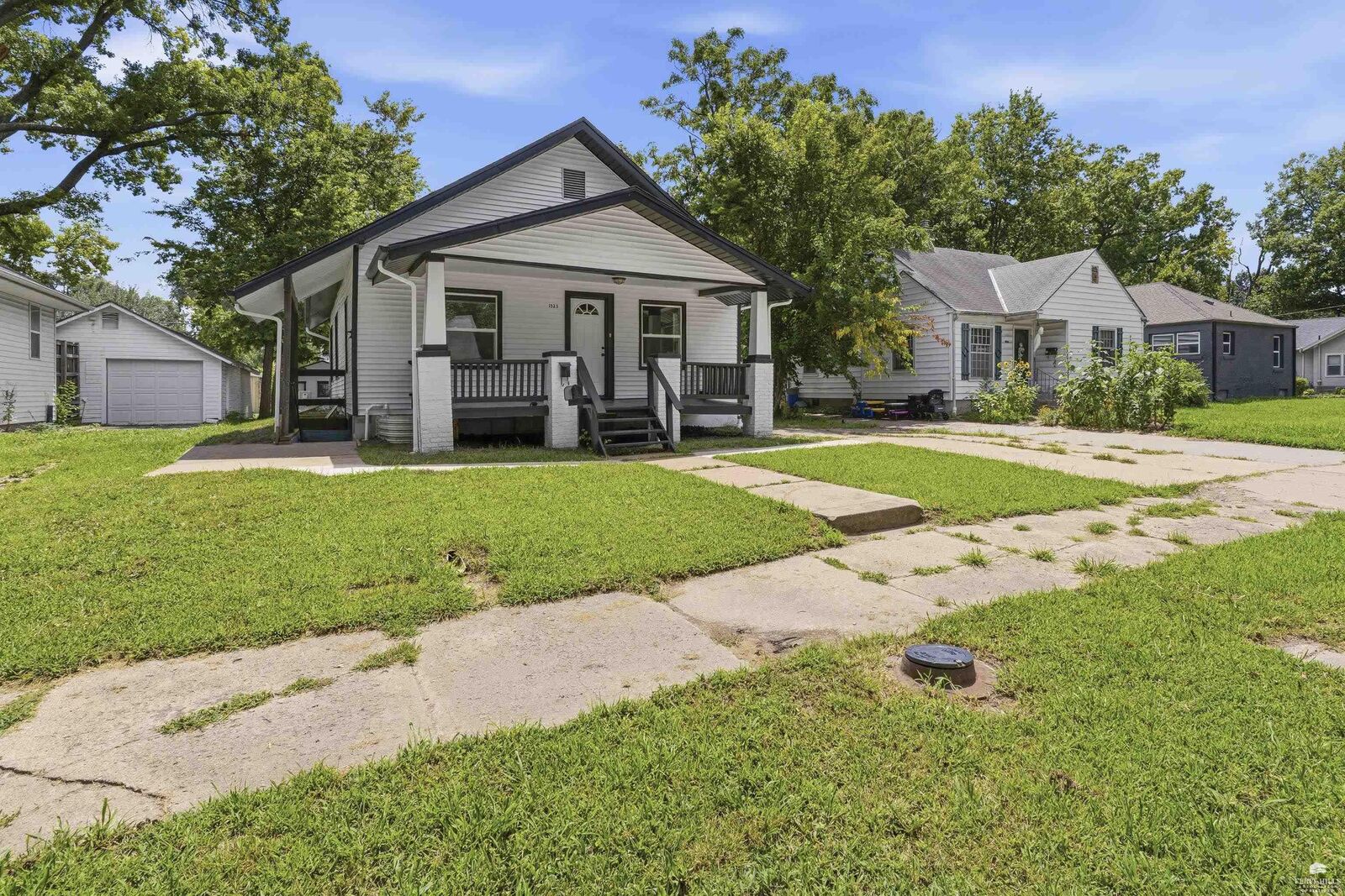 Property Photo: 1523 Pierre Street KS 66502