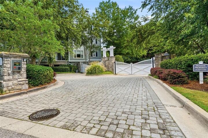 Property Photo:  4100 Paces Walk SE 1102  GA 30339 