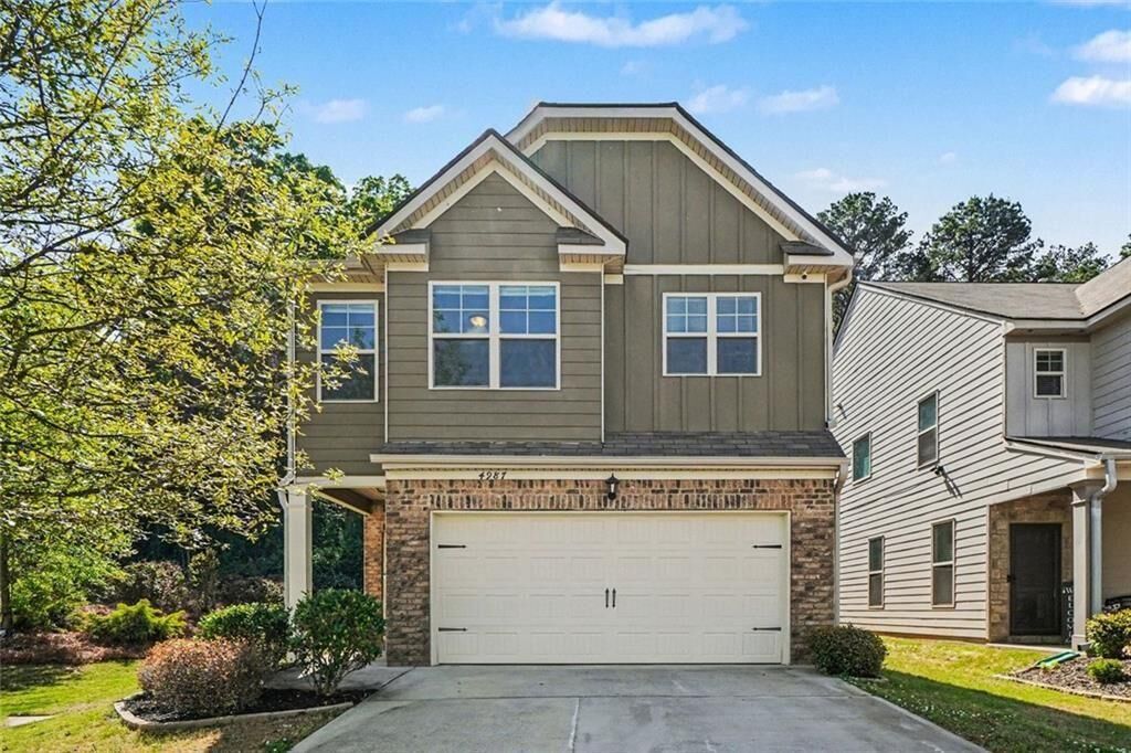 Property Photo: 4987 Rapahoe GA 30349