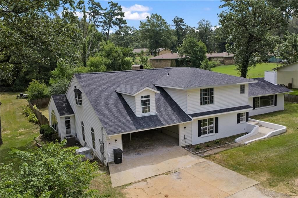 Property Photo: 260 Cobb Drive LA 71449