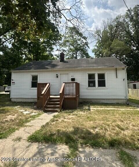 Property Photo: 815 Woodbine Avenue MI 48910