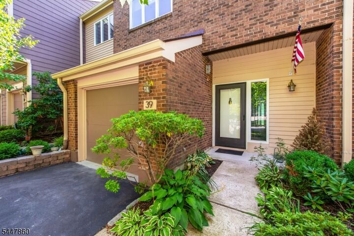 Property Photo: 39 Chelsea Ct NJ 07940
