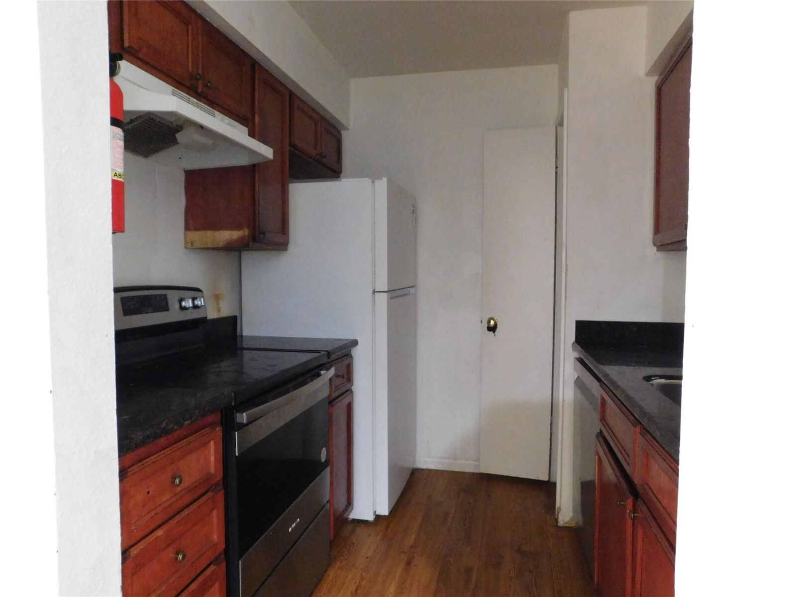 Property Photo: 10211 Sugar Branch Drive 320 TX 77036