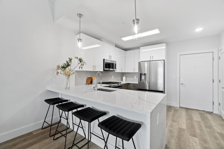 Property Photo: 412 Whiton St 802 NJ 07304