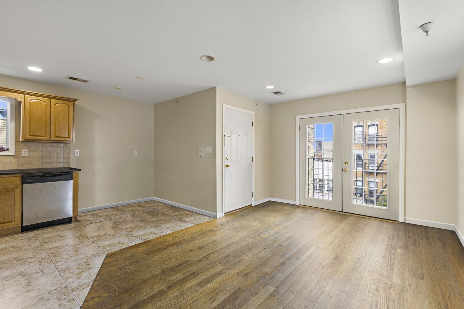 Property Photo:  304 49th St 3  NJ 07087 
