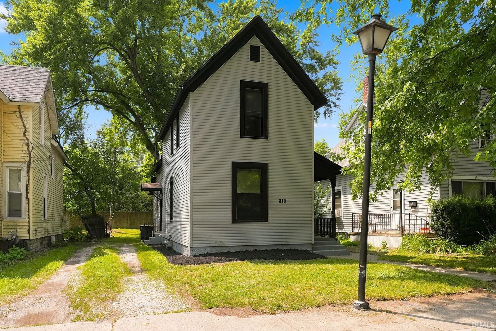 Property Photo:  313 Greenwood Avenue  IN 46808-3323 
