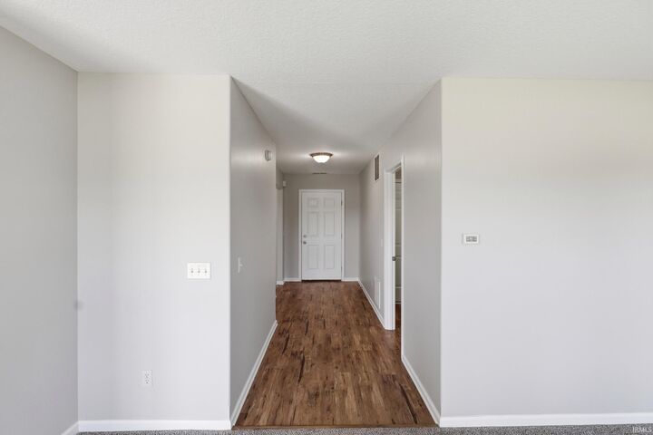 Property Photo:  3915 Wingspread Cove  IN 46818-9193 