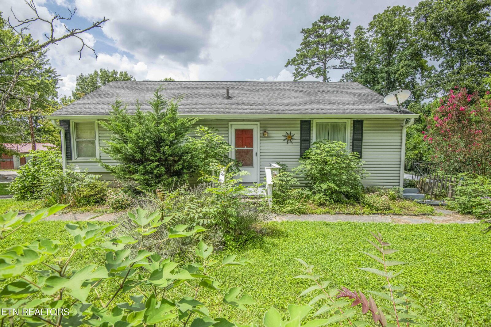 Property Photo: 4605 Buffat Mill Rd TN 37914