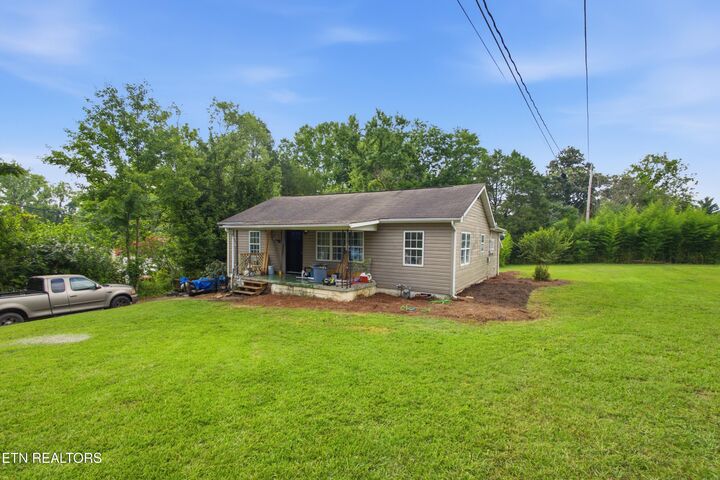 Property Photo: 4737 Roane State Hwy TN 37854