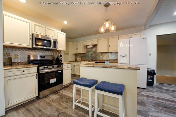 Property Photo:  993 Old Point Road  WV 25177 
