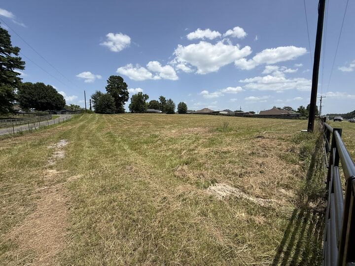Property Photo: 7631 State Highway 300 TX 75644