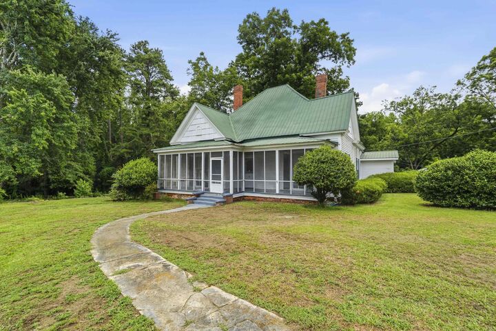 Property Photo: 4460 S Highway 15 GA 30642-0000