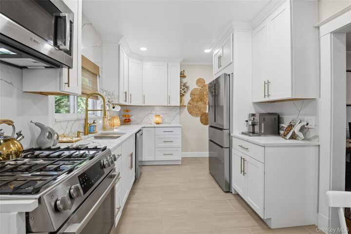 Property Photo: 220-222 Carol Avenue NY 10803