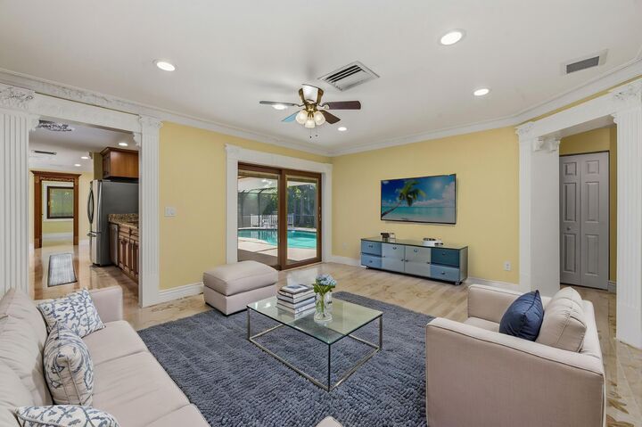 Property Photo: 1287 N Collier Boulevard FL 34145