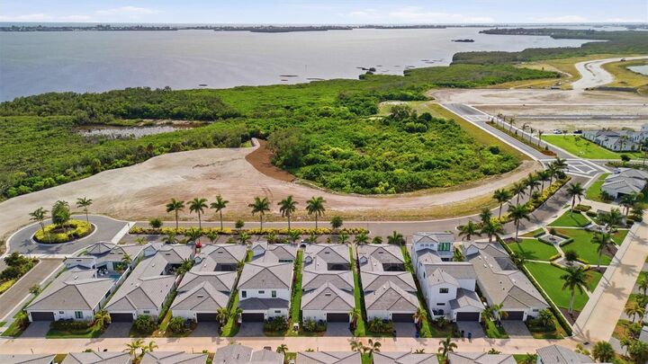 Property Photo: 6027 Salt Grass Street FL 34210