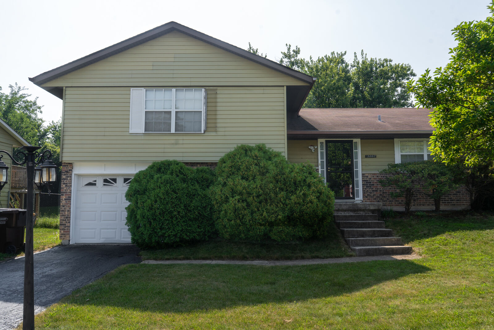 Property Photo: 18002 Chantilly Lane IL 60429