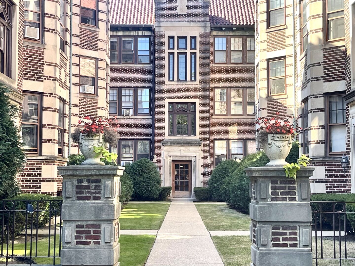 Property Photo: 612 Sheridan Road 1 IL 60202