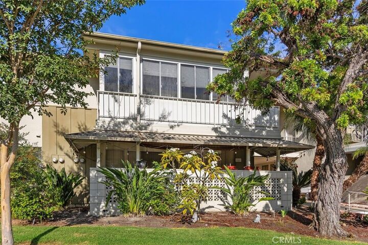 Property Photo: 84 Calle Aragon P CA 92637