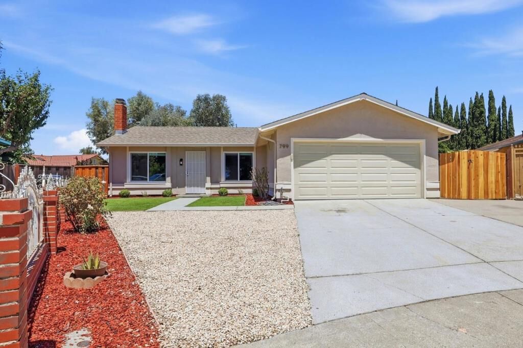 Property Photo: 799 Sunbrook Court CA 95111