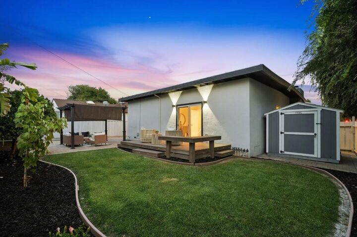 Property Photo: 2293 W Hedding Street CA 95128