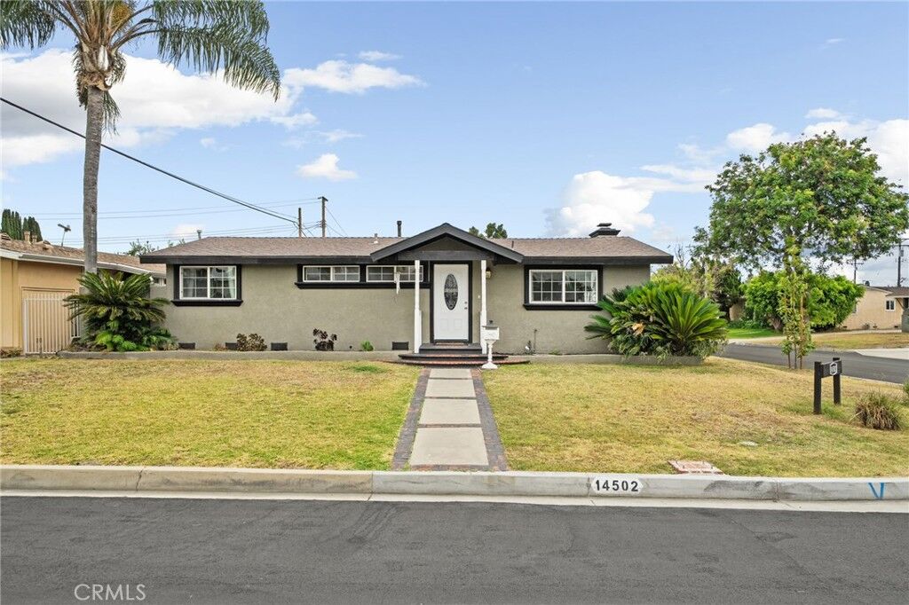 Property Photo:  14502 Calpella Street  CA 90638 