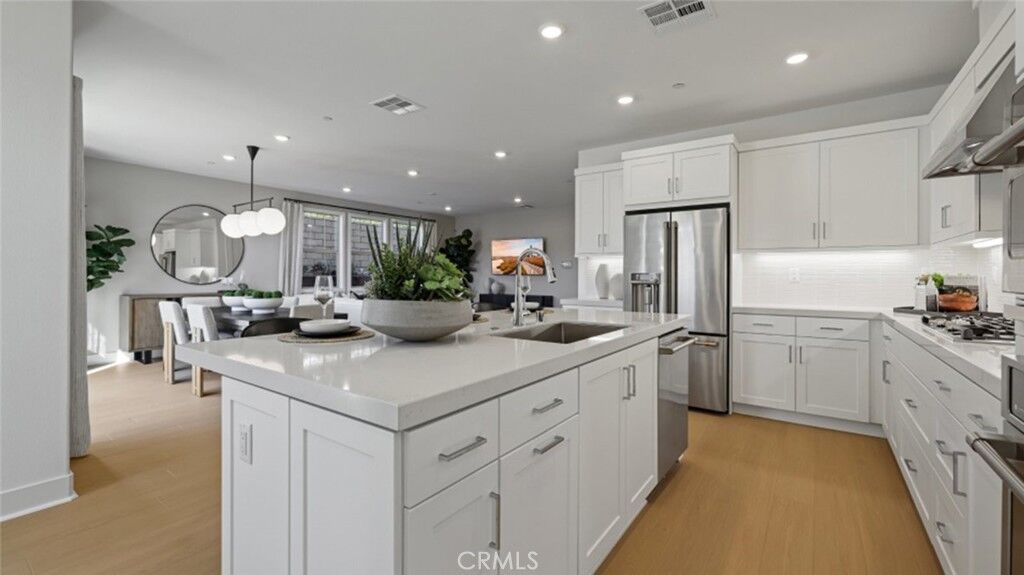Property Photo: 684 Guy Turner Drive CA 93010