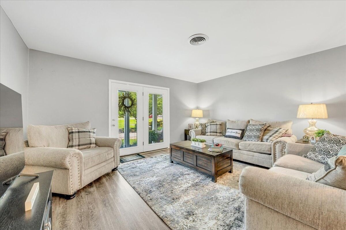 Property Photo: 1302 Doctor Martin Luther King Jr B 1 TN 37130