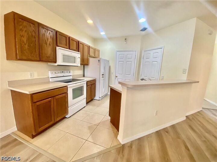 Property Photo: 16198 Via Solera Circle 102 FL 33908