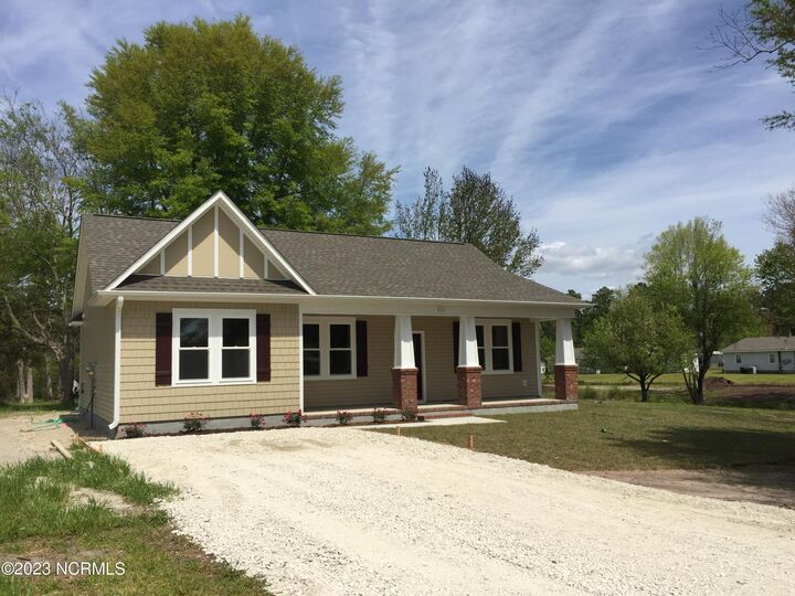 Property Photo:  511 Peru Road  NC 28460 