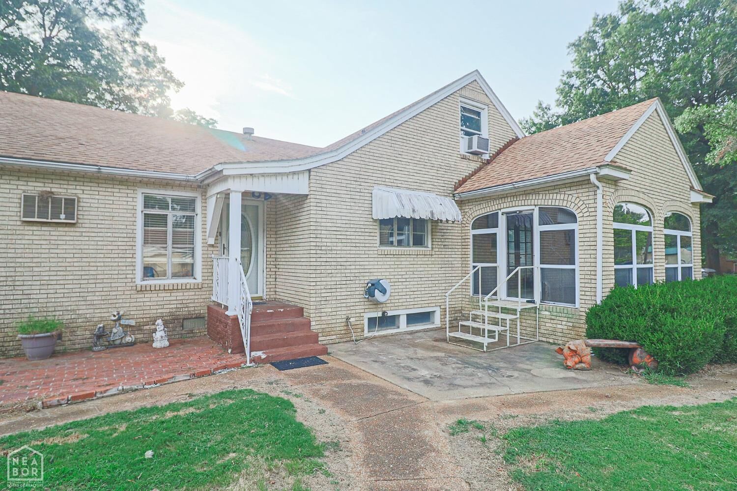 Property Photo: 201 Hughey Street AR 72471