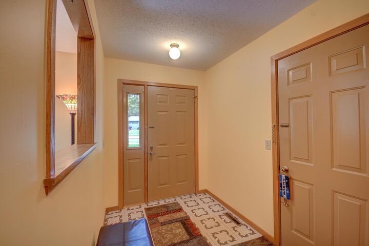 Property Photo: 1539 Pheasantwood Trail MN 55057