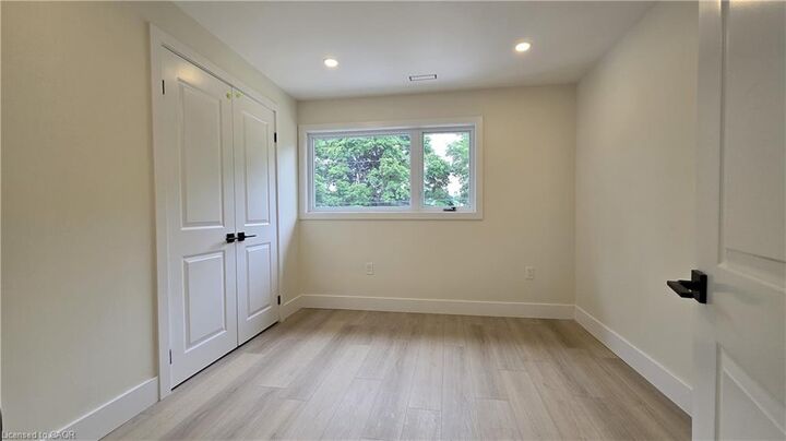 Property Photo: 404 Forest Hill Drive 1 ON N2M 4H4
