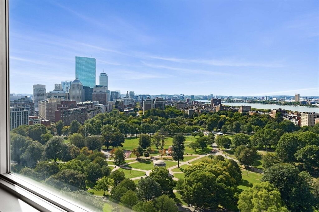 Property Photo:  151 Tremont St 19M  MA 02111 