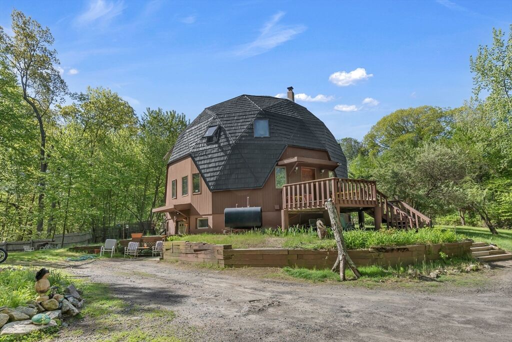 Property Photo: 243 Oak St MA 01746
