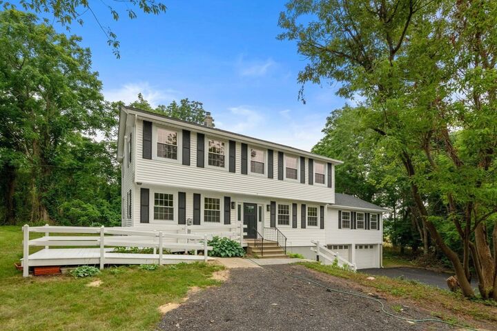 Property Photo:  125 Bayview Ave  MA 02779 